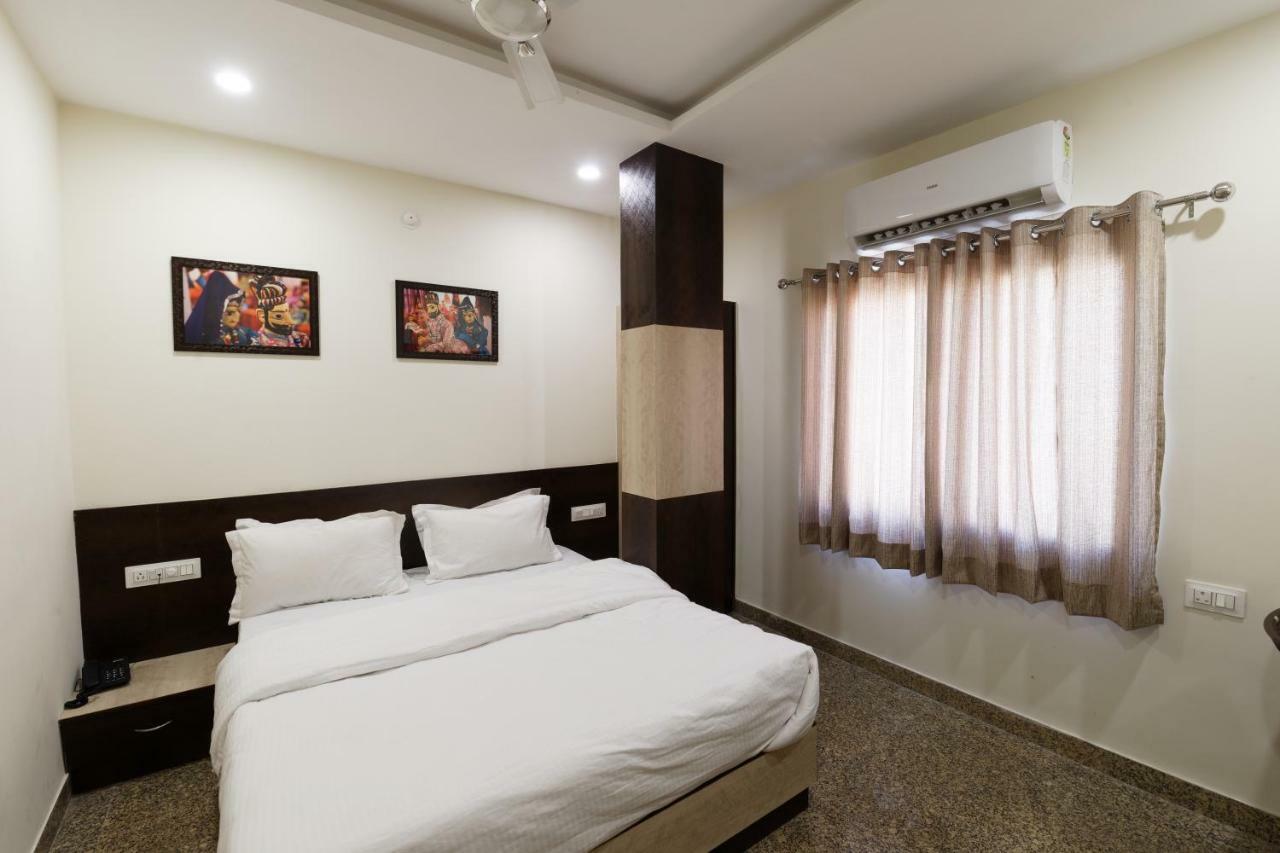 Vardan Villa Udajpur Zewnętrze zdjęcie