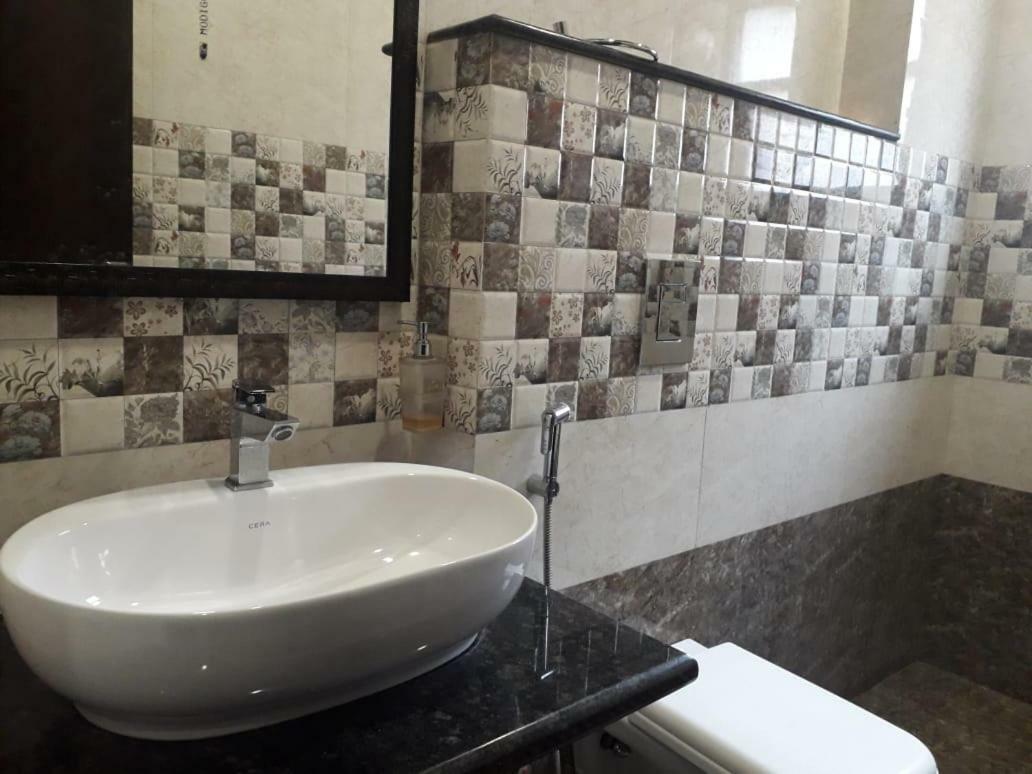 Vardan Villa Udajpur Zewnętrze zdjęcie