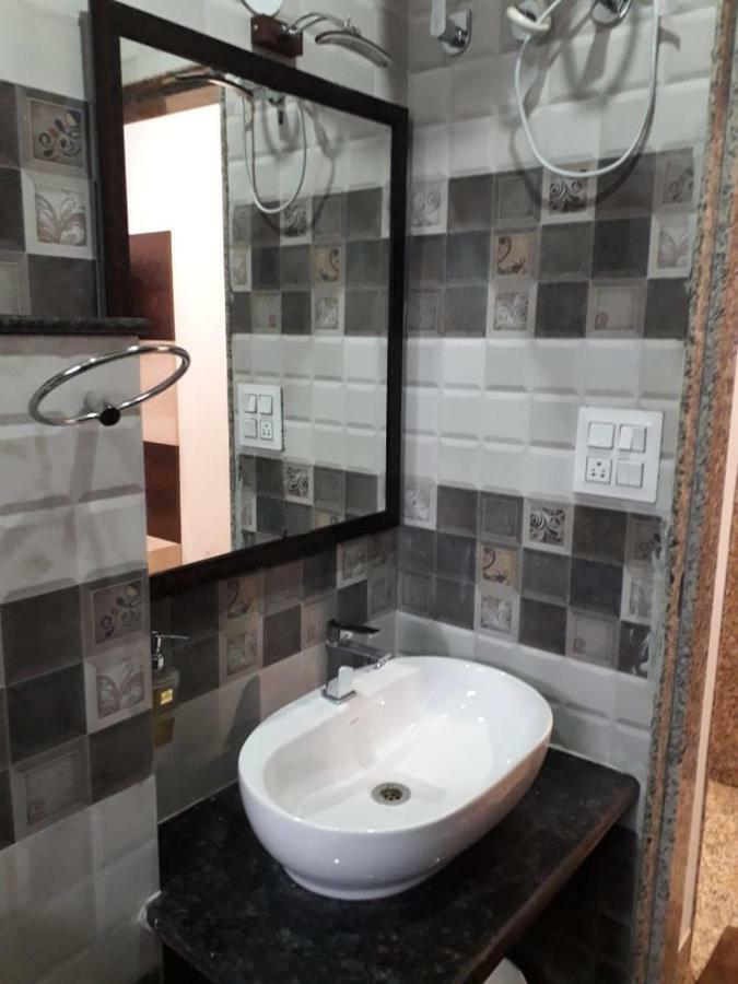 Vardan Villa Udajpur Zewnętrze zdjęcie