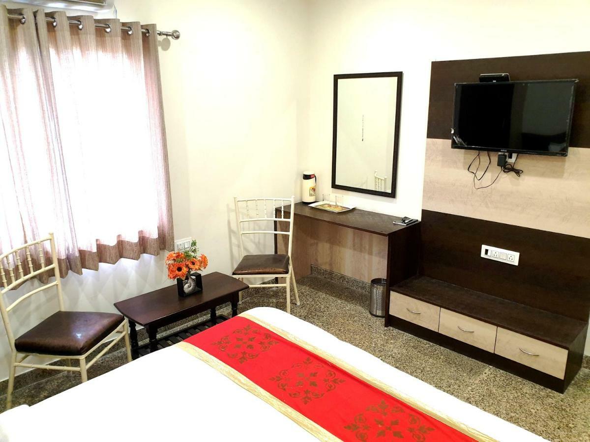 Vardan Villa Udajpur Zewnętrze zdjęcie